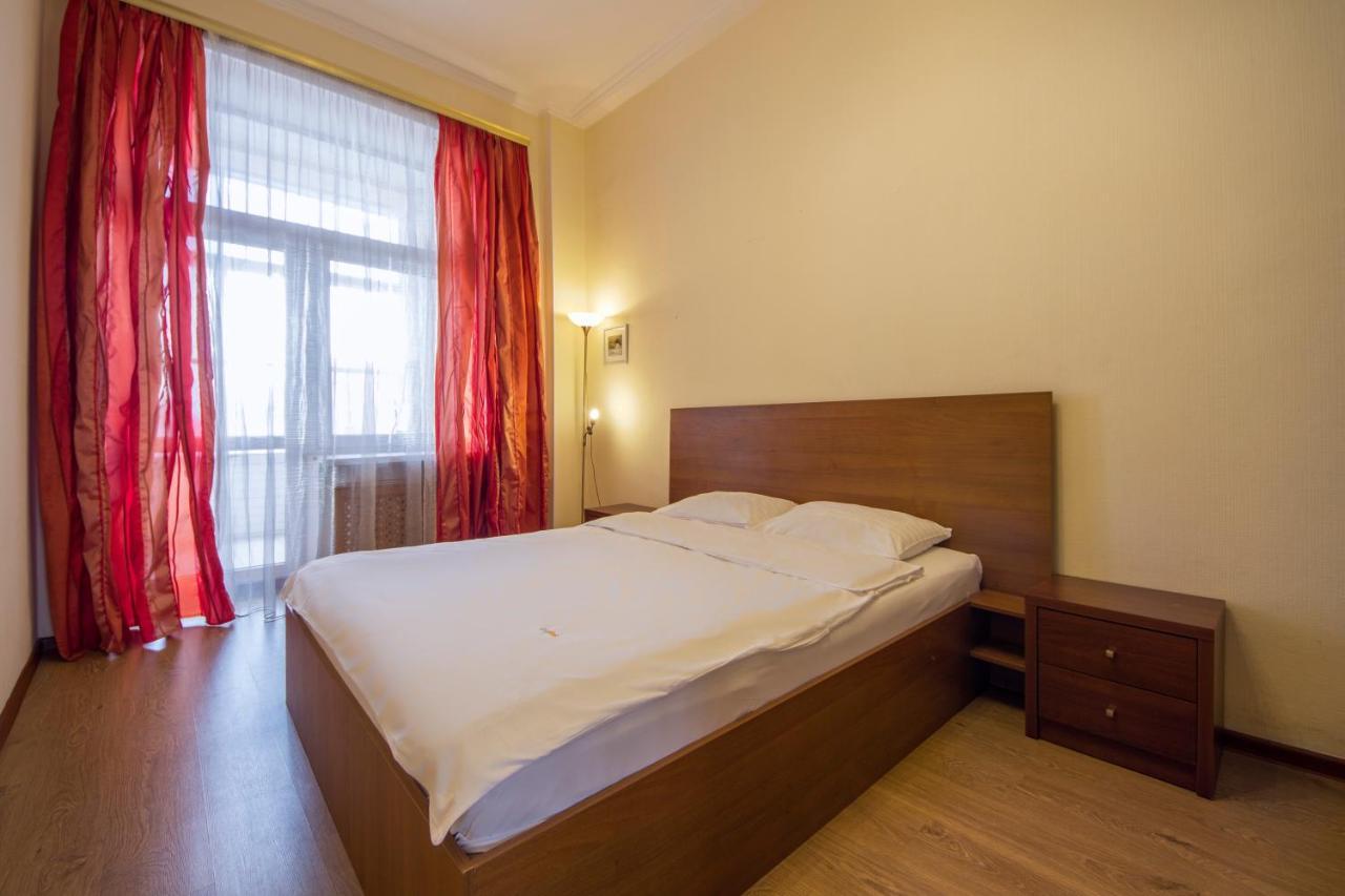 Central Apartments On Khreschatyk Киев Екстериор снимка